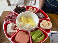 -苗家恒灵酸汤鱼-跳水牛肉连锁店(凯里总店)