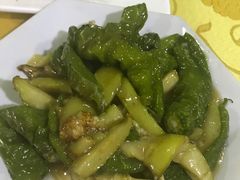 虎皮辣子烧茄子-穆豪麦蒸碗羊羔肉