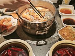 -钱小奴海鲜自助黑金店(杭州滨江龙湖店)