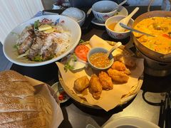 -大头虾越式风味餐厅(光明广场店)