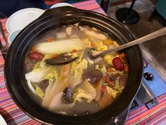 菌临天下-香巴拉云南餐厅(华莱坞店)