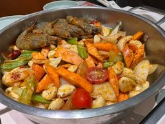 -黄记煌三汁焖锅(新佳丽江汉路店)