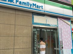 -全家便利店(东直门店)