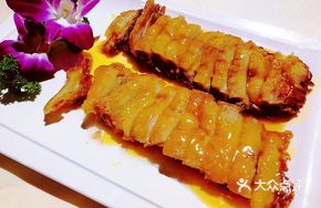 Fruit-flavored Crispy Duck