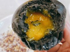 黑金流沙包-寻味顺德·珍之宝酒楼(银钻店)
