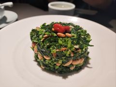 松子马兰头-晓淮山·扬州早茶·淮扬菜(龙阳广场店)