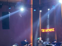 -TZ House音乐现场(来福士中心店)