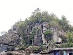 -梭布垭石林景区