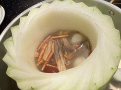 -得意咚瓜·顺德鱼生·冬瓜火锅(深圳首店)