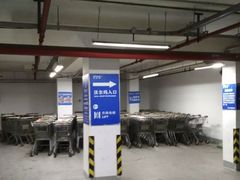 -沃尔玛购物广场（白丽生活广场店）-停车场