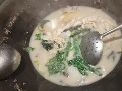 -陈大锅·岳阳鱼馆·地道岳阳菜(美食街店)