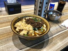 -八一路好吃街(雨田商务大厦店)