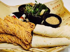 烙馍卷馓子-大张烙馍村(三环南路旗舰店)