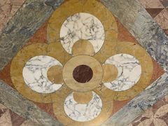 -滴血救世主教堂