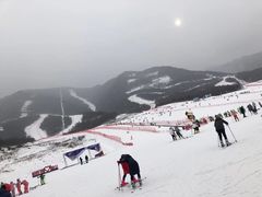 -鳌山滑雪度假区