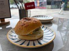 -必胜客(尹山湖歌林公园店)
