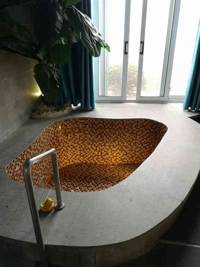 红枫湖温泉酒店-"之前一直说想要去泡温泉,一直也没有时间,.