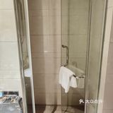 地下室有车位（住宿完领停车券）