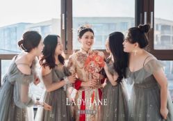 -Lady  Jane高端婚纱礼服馆