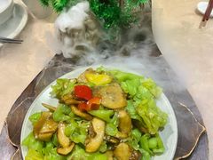 皱皮椒炒牛肝菌-云来居素食馆(南山店)