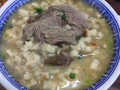 -崇德楼水盆牛羊肉泡馍馆(文艺路店)