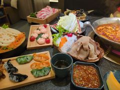 -湊湊火锅·茶憩(打浦桥日月光店)