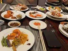 -广州万富希尔顿酒店·感趣自助餐厅·金秋蟹宴生蚝海鲜刺身烧烤
