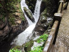 -龙水峡地缝景区
