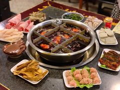 老锅底-邓莽子老火锅(中兴路总店)