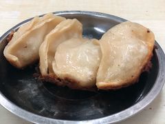 -黄阿姨锅贴大王(万航渡路店)