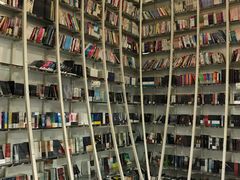 -钟书阁(松江泰晤士小镇店)