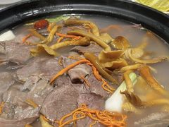 -九寨沟特色牦牛肉汤锅