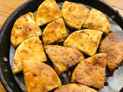 料理烤特色火烧-老东镇啤酒屋海鲜加工·蒸汽海鲜·海鲜烧烤(台东店)