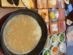 -银米·云南传统过桥米线(双廊黑金冠店)