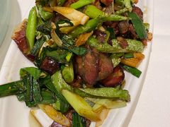 蒜苗炒香肠-渝信川菜(工体店)