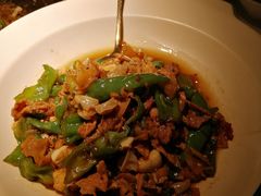 -费大厨辣椒炒肉(高铁吾悦广场店)