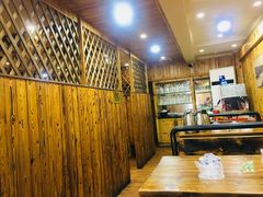 大堂-老东镇啤酒屋海鲜加工·蒸汽海鲜·海鲜烧烤(台东店)