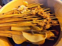 -拈签一笑黄牛肉辣卤串串