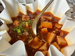 -穹六人间 people 6(岳阳路店)