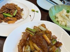 -湖畔鲁菜·二十年老字号餐厅(大明湖店)