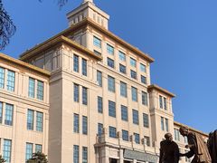 -军事博物馆(地铁站)