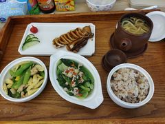 -雪梅月子中心(华侨城店)