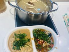 -百品聚旋转火锅(号外店)