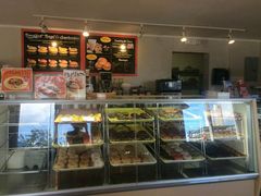 -Winchell's Donuts House