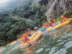 -安吉龙王山峡谷漂流
