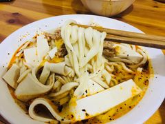 肉丝千张面-兴华千张面馆