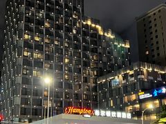 -珠海拱北口岸希尔顿欢朋酒店