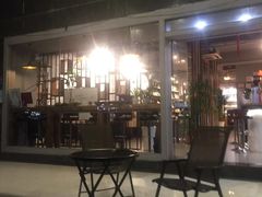 -LEO CAFE