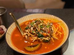 酸汤羊杂-丝路金桃·新疆菜(徐汇店)