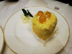 招牌芒果蛋糕-COVA(新天地Xintiandi店)